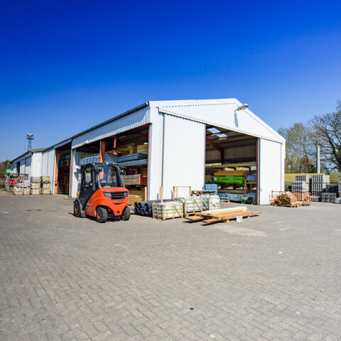 rwg-wesermarsch-standorte-hahn-lehmden-draussen-lager-stapler