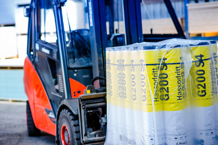 rwg-wesermarsch-baustoffhandel-dach-fassade-stapler-02