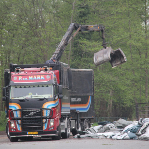 RWG Wesermarsch_Folienentsorgung_LKW mit Kran